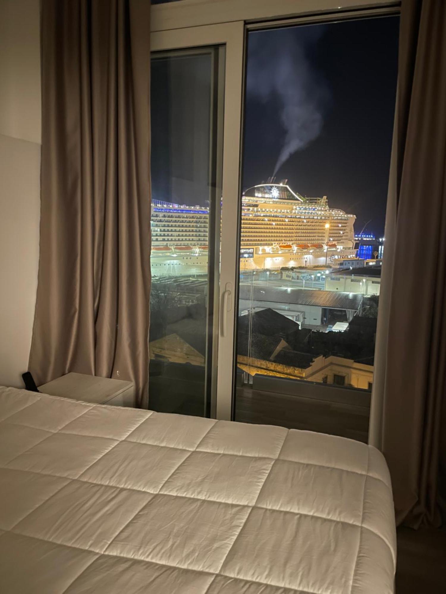 Palermo Inn Marina Exclusive View エクステリア 写真