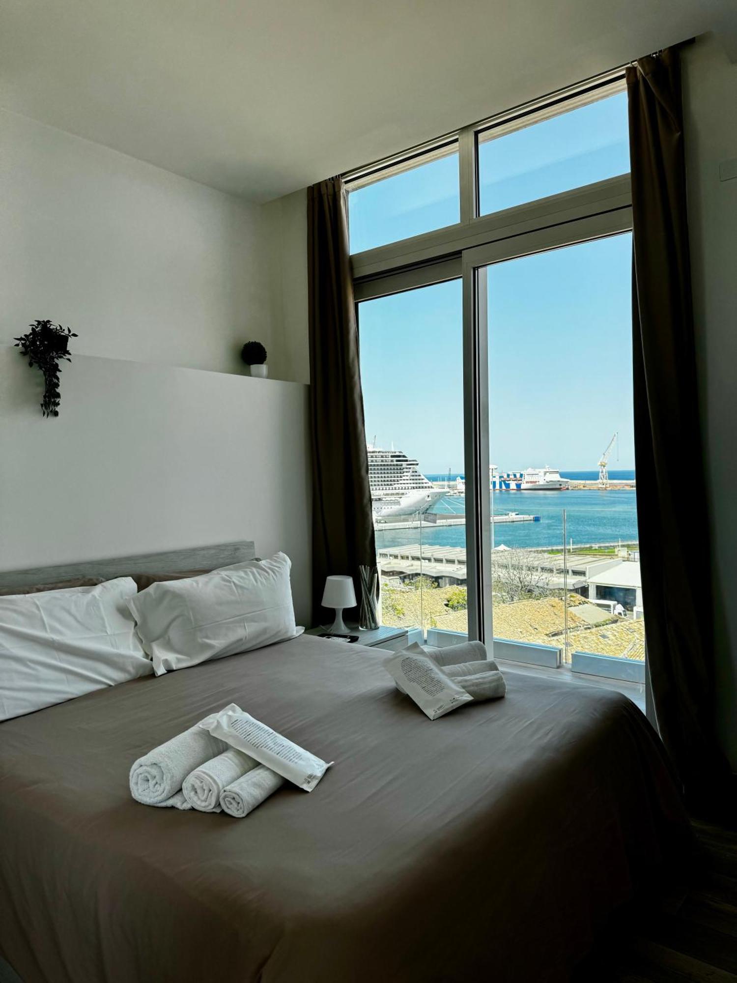 Palermo Inn Marina Exclusive View エクステリア 写真